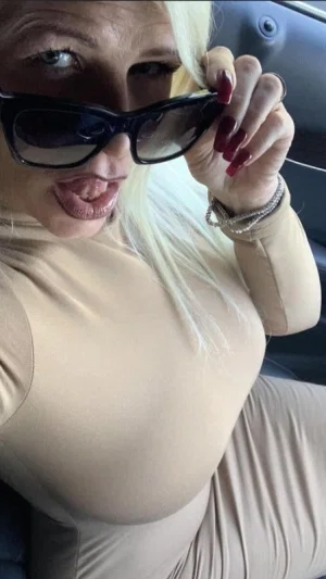 bimbolaa271's Profile Photo