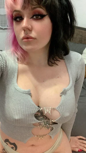 boned152, 30 years old from United Kingdom