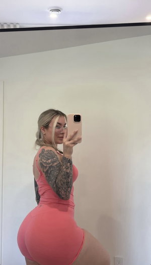 cakehot942's Profile Photo