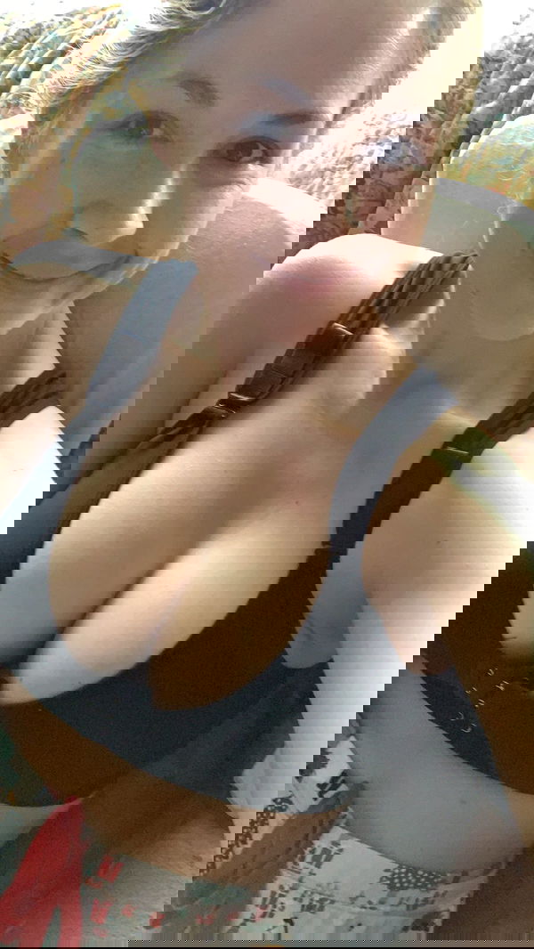 carree6684af80, 23 years old from Canada