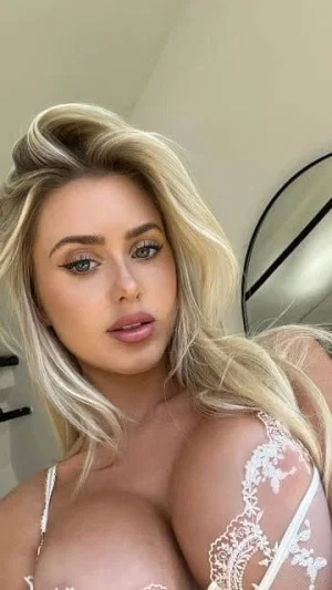 celesteb1907's Profile Photo