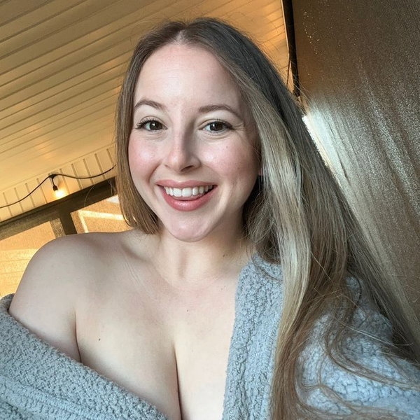 charleigh6456, 20 years old from United Kingdom