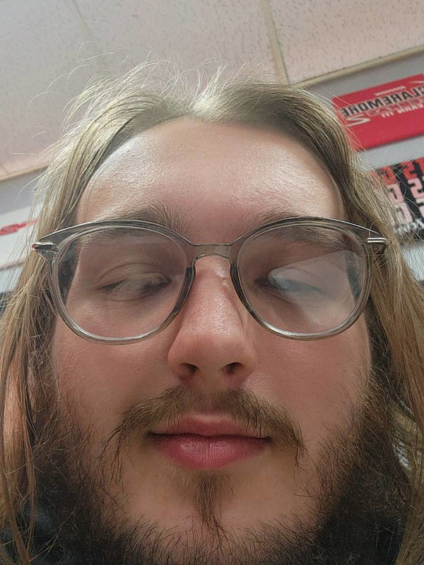 chris1064, 20 years old from United States