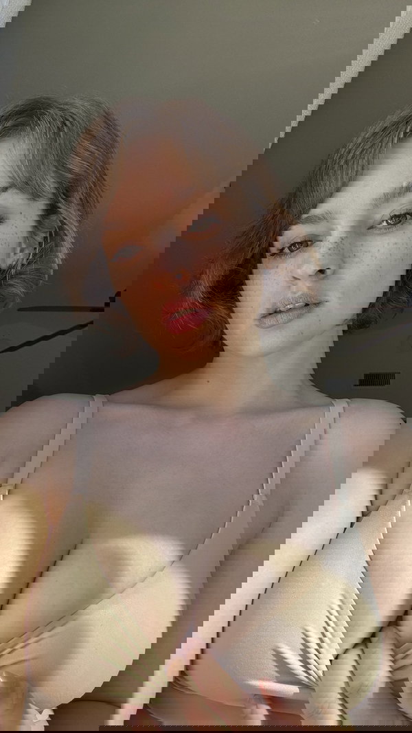 clarathompsonsmith, 35 years old from United States