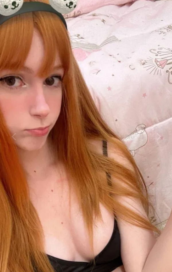 cohezolit, 21 years old from Germany