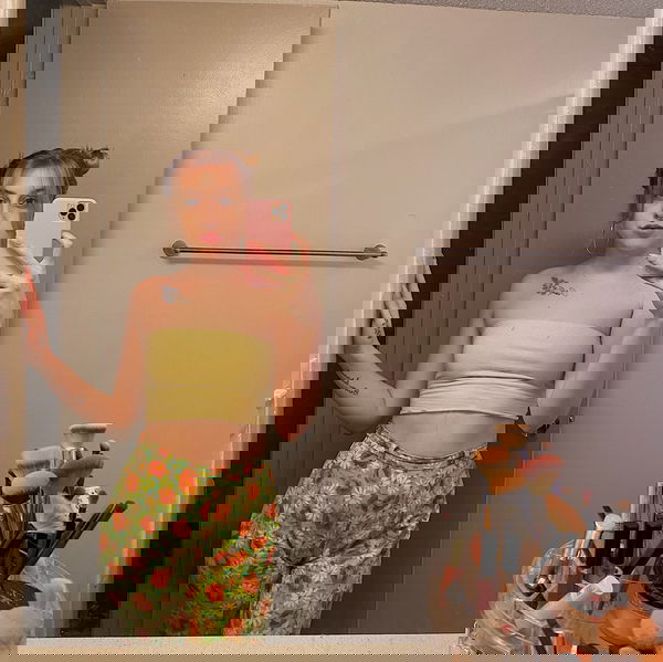 cw90554, 23 years old from United States