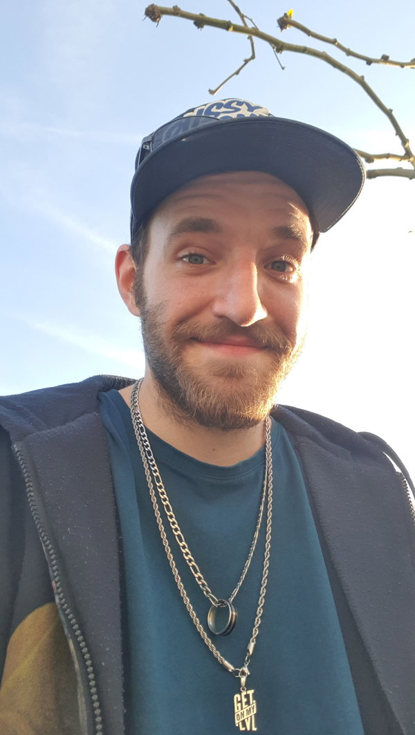 d3vi1j, 28 years old from Germany
