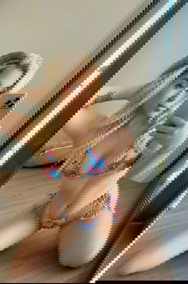 dadsiplay, 19 years old from United Kingdom