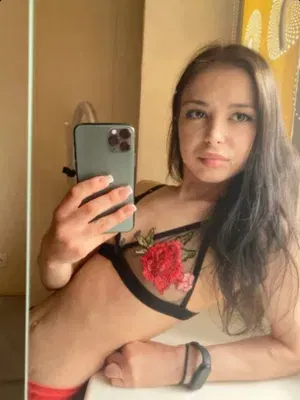 DanielleRamirez, 25 years old from United Kingdom