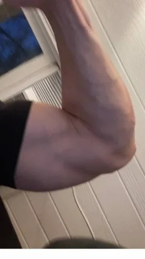 ddex8260, 18 years old from United Kingdom