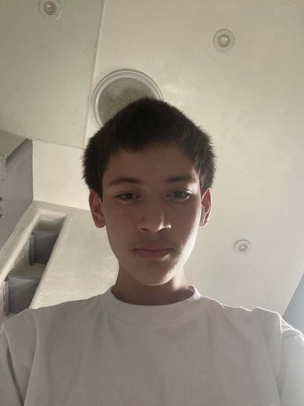 dfredddewq, 18 years old from United States