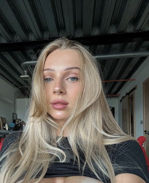 Dianalov's Profile Photo