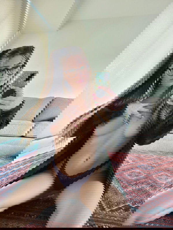 dogitsit, 24 years old from Germany