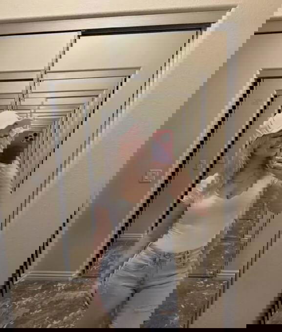 Elizabethkete443, 20 years old from United Kingdom