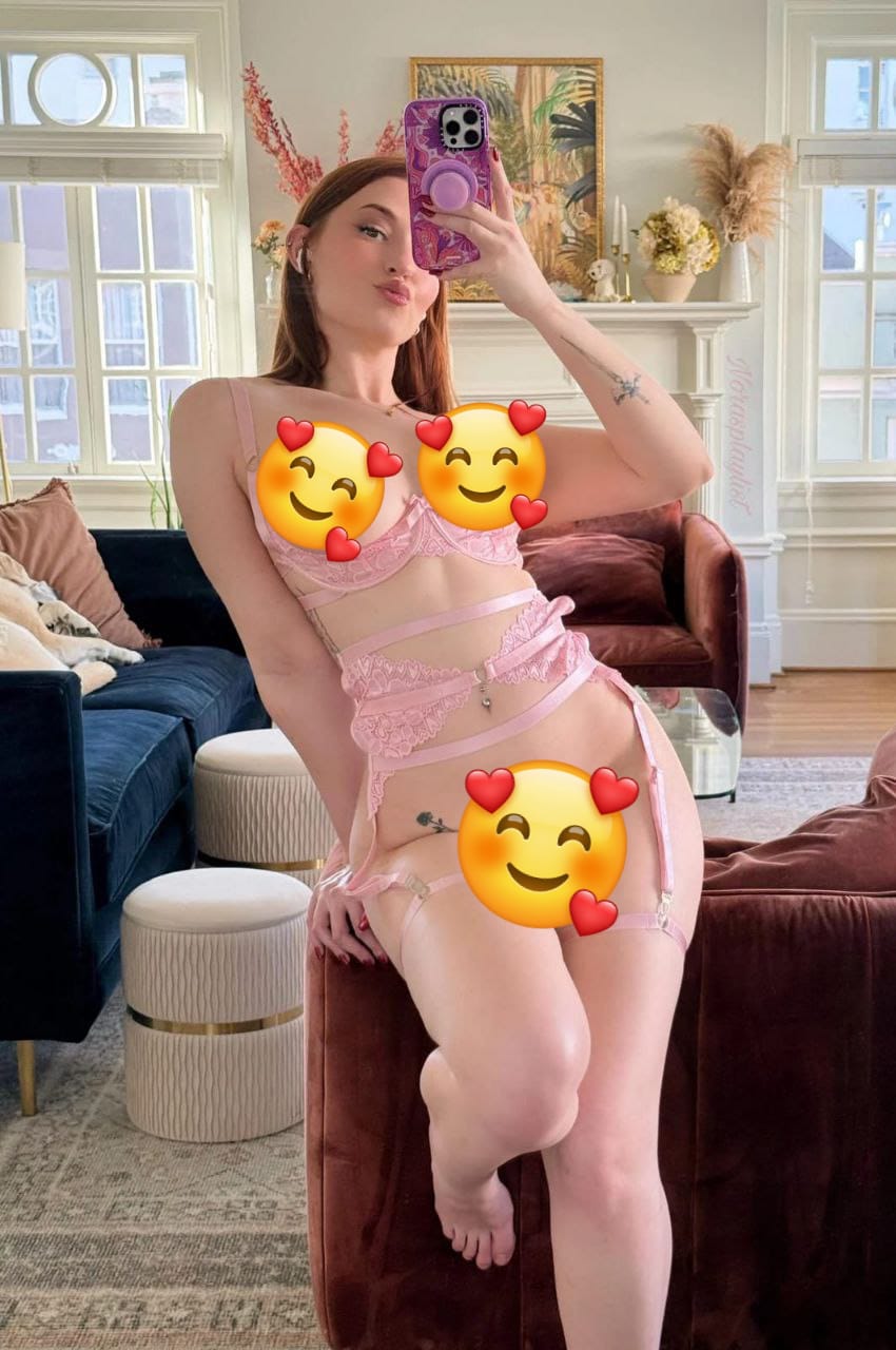 Emeliya14341's Profile Photo