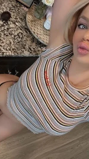 emilylily609's Profile Photo