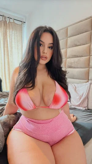 escortlaura217's Profile Photo