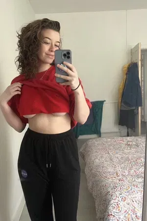 Evelyn568's Profile Photo