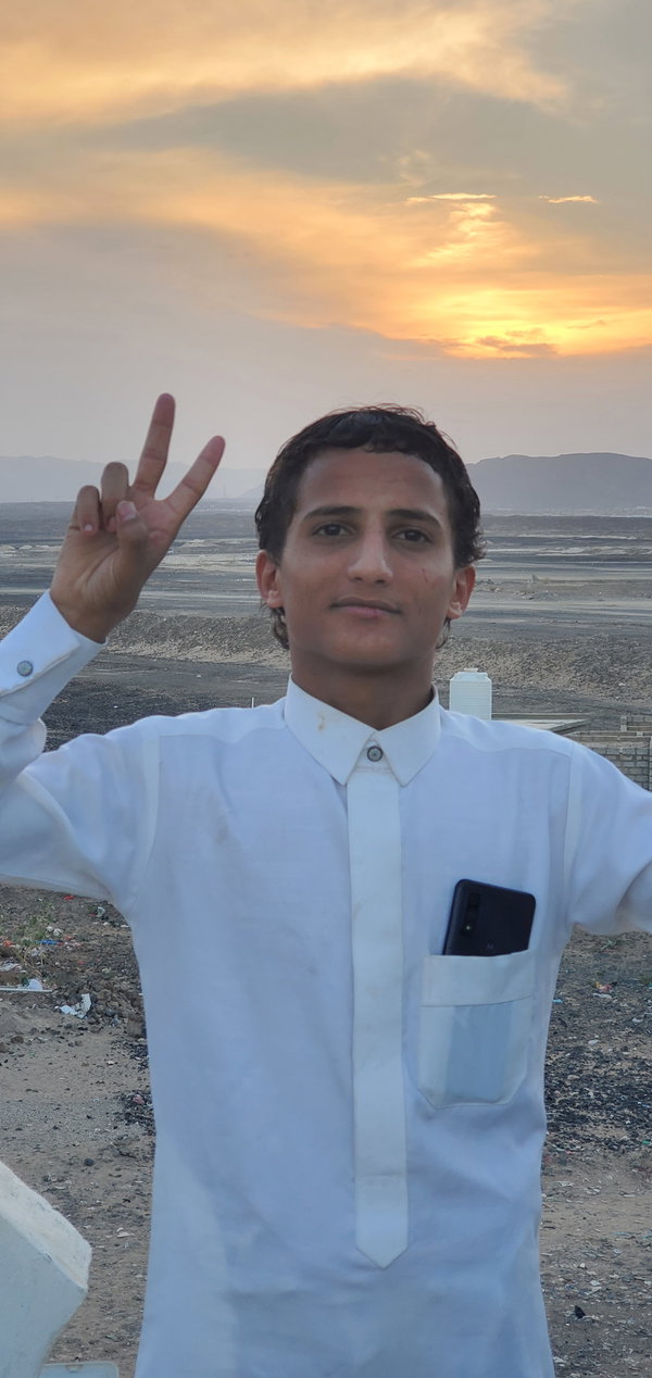 ezz_aldeen, 18 years old from Yemen