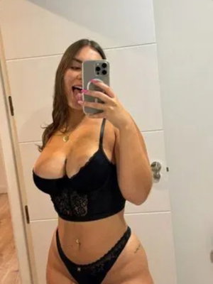fabawjn's Profile Photo