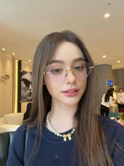 fematew920, 21 years old from Australia