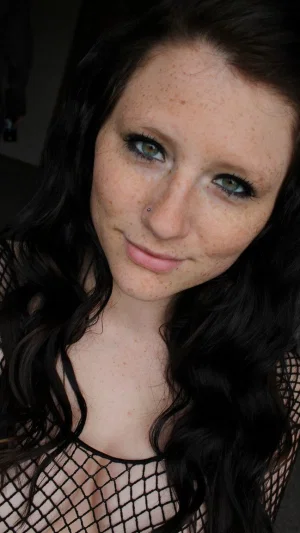fre_ckle22, 32 years old from United States