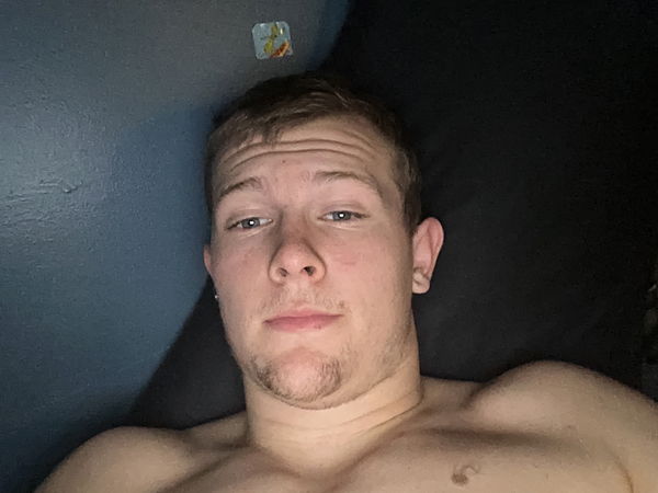 gambit19839, 18 years old from United States