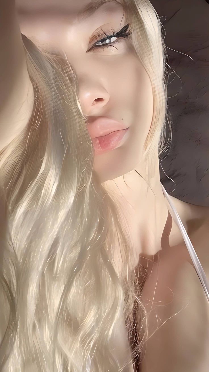 gjflcqb764's Profile Photo