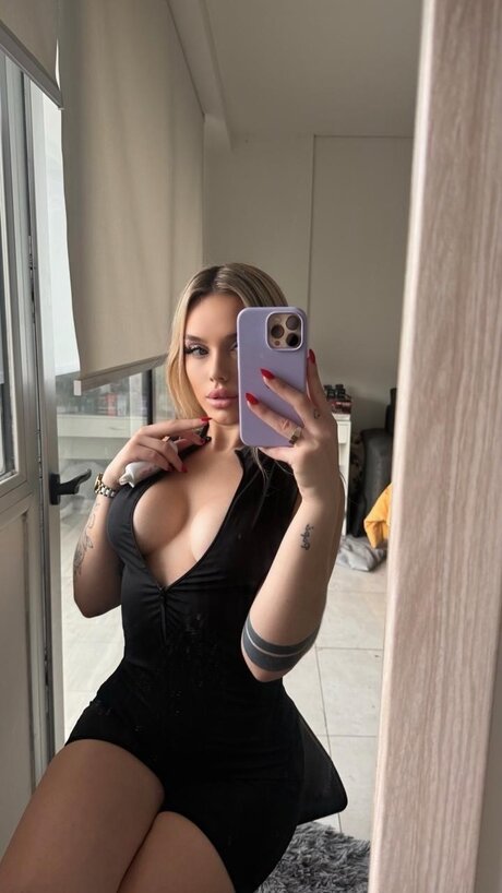 gogoh10862, 23 years old from Canada