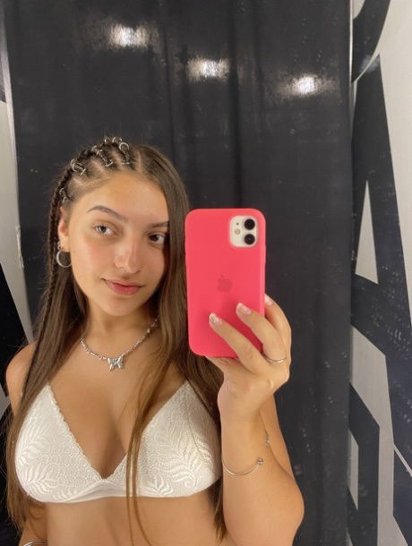 hilakox524, 23 years old from United States