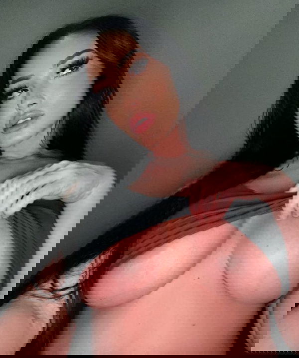 hopsingin, 24 years old from Australia