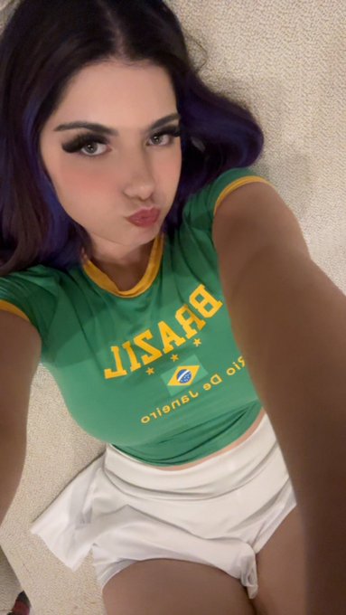 hornygirls69, 26 years old from United Kingdom