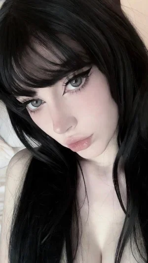 ht7165053, 19 years old from United States