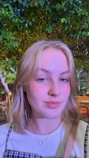 iris214h's Profile Photo