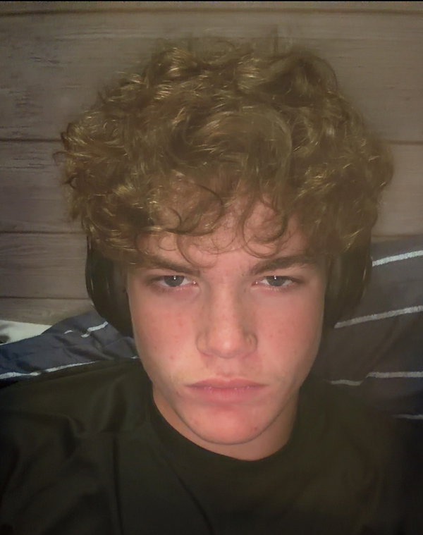 isaiah, 19 years old from United States