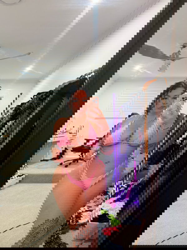 j03519094, 22 years old from United States