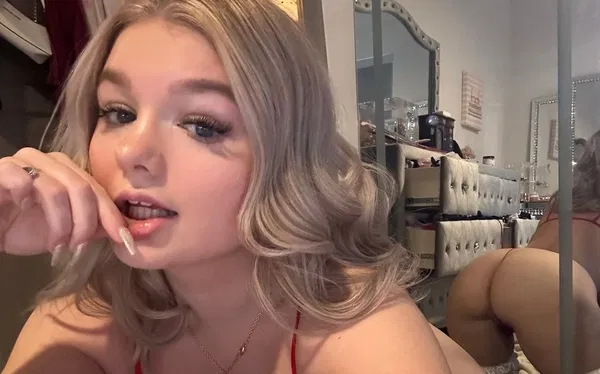 j598653, 26 years old from Canada