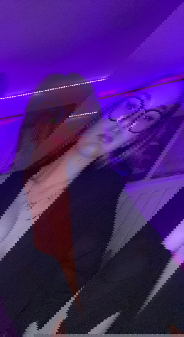 Jane54782, 24 years old from United States