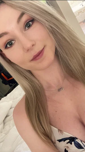 janebatron700's Profile Photo