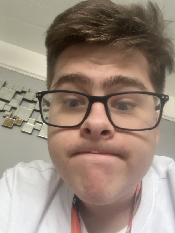 jay73624467, 18 years old from United Kingdom