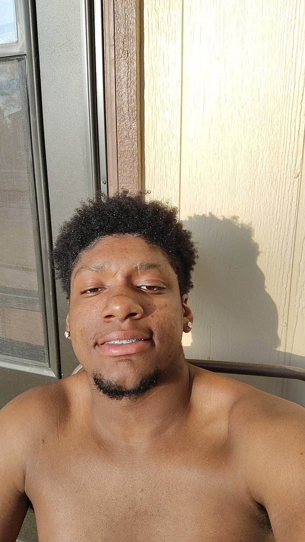 jayceonsmith1010, 19 years old from United States