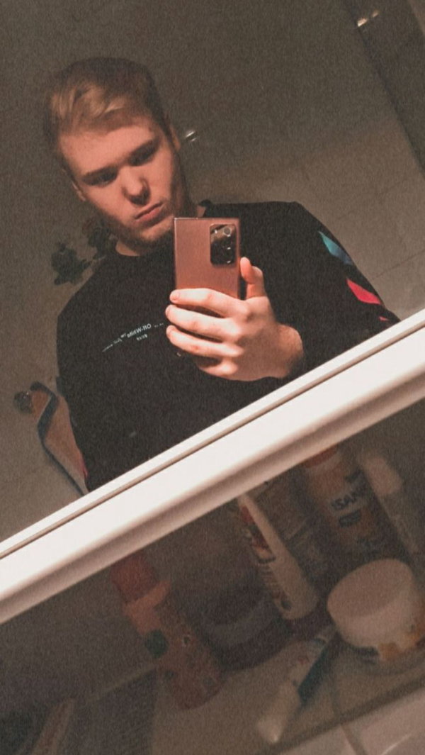 jiihnj, 25 years old from Germany