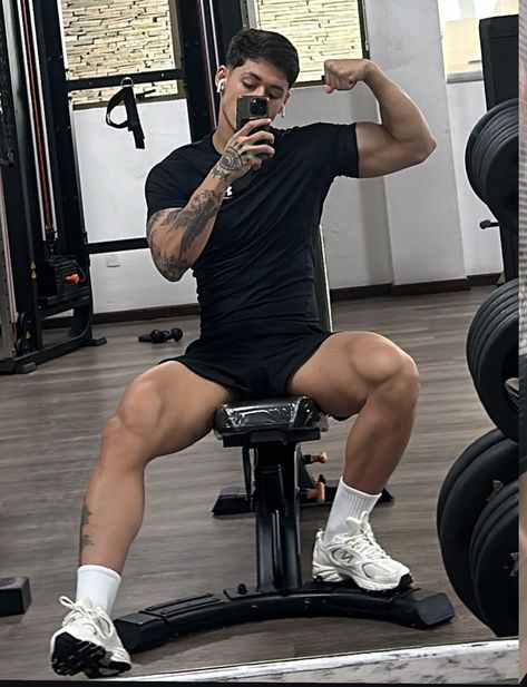 jmendo0553, 24 years old from United States