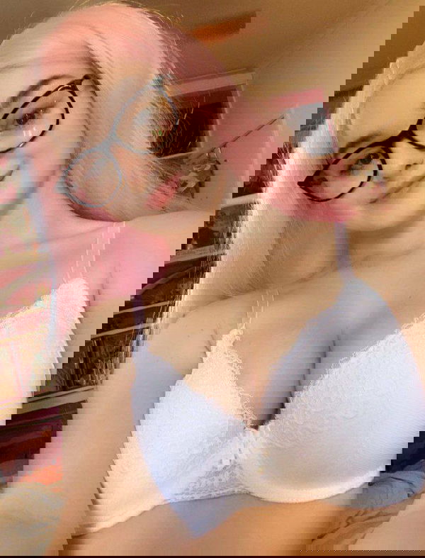 jowix49234, 20 years old from United Kingdom