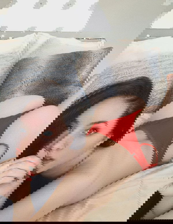 joydametru, 23 years old from Canada