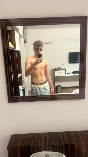 jp_69, 19 years old from Germany