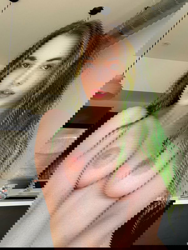 jsfwsm38cm, 19 years old from United States