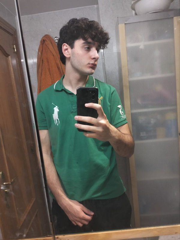 juanelloco711, 19 years old from Spain