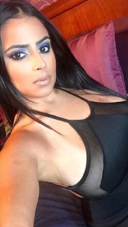 julia_xmom's Profile Photo