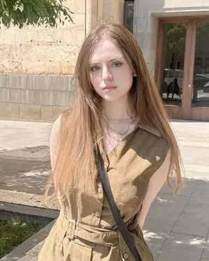 KathleenLewis, 24 years old from Canada